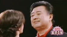 刘晓庆再见前夫陈国军，两人拥抱的姿势和力度，看出很多心酸故事