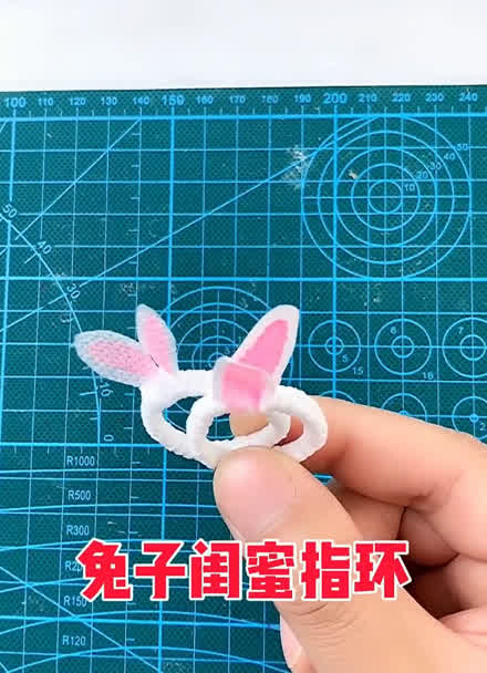 用纸折小兔子戒指图片