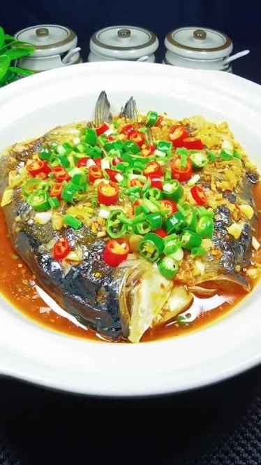 这道砂锅黄焖鱼头味道鲜香非常下饭制作还很简单