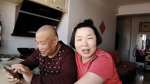 70後丁克夫妻去吉林劇場看電影 50歲的人了興奮的像熱戀的年輕人